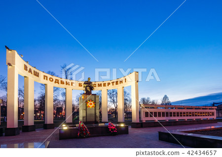 Monument to Soviet soldiers in Gomel, Belarus Monument to Soviet soldiers in Gomel, Belarus 42434657