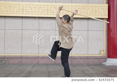 中國武術太極棍 42435075