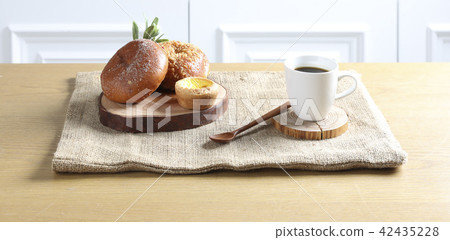 Breakfast prepared with delicious bread 42435228
