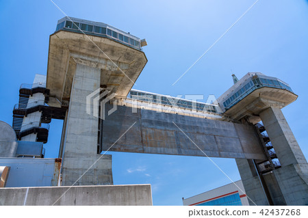 (Numazu city, Shizuoka prefecture) Large sized water gate "Gyuu" 42437268