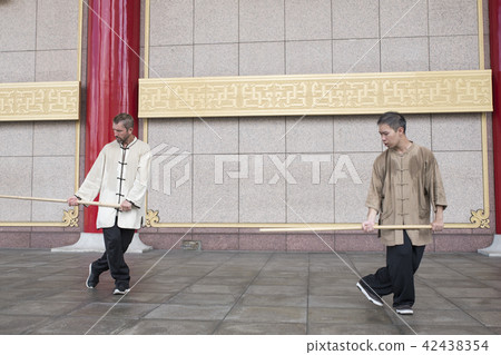 雙人舞棍練習 42438354