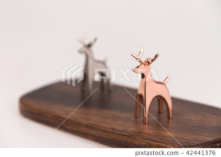 Gold Silver Deer Couple Statue 42441376