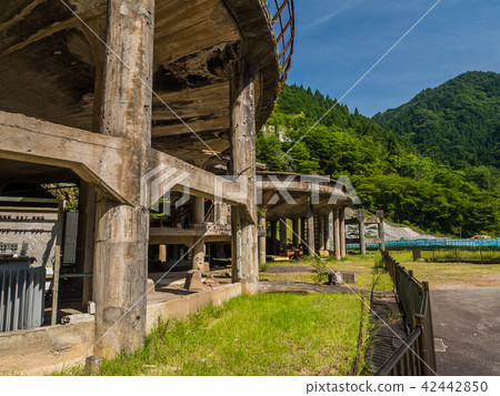 Traces of the Shinto farmland 42442850