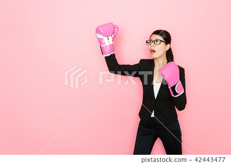 businesswoman ready to challenge 42443477