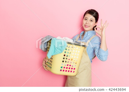 housewife showing the ok hand gesture 42443694