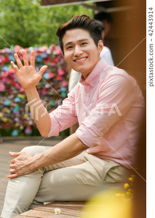 Boyfriend, dating, thumbnames 42443914