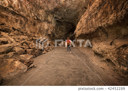 Cueva los Verdes. Tourist attraction in Lanzarote Cueva los Verdes. Tourist attraction in Lanzarote 42452289