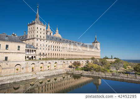 Monastery of El Escorial, Madrid, Spain. Monastery of El Escorial, Madrid, Spain. 42452295