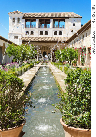 Alhambra palace, Granada, Andalusia, Spain. 42452495