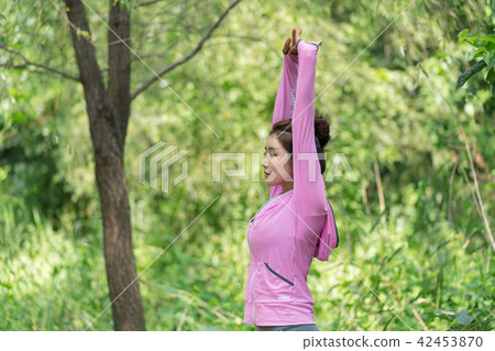 Sporty woman - Judas Yan Sporty woman - Judas Yan 42453870