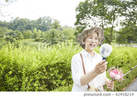 Life, woman, old man, Korean Life, woman, old man, Korean 42458214