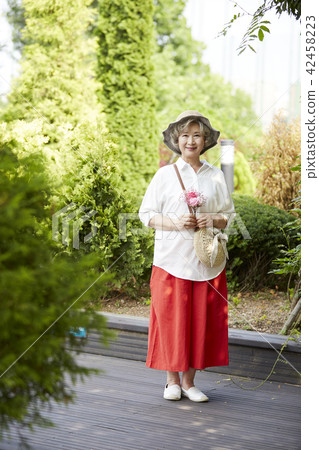 Life, woman, old man, Korean Life, woman, old man, Korean 42458223