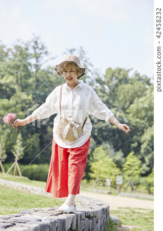 生活，女人，老頭，韓國人 42458232