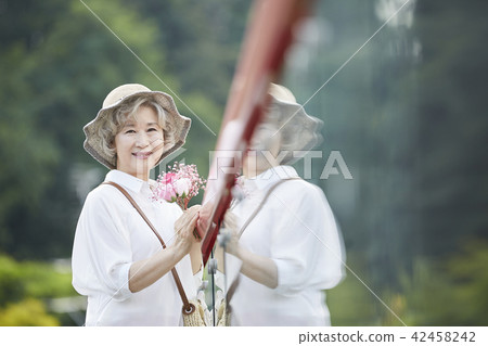 Life, woman, old man, Korean Life, woman, old man, Korean 42458242