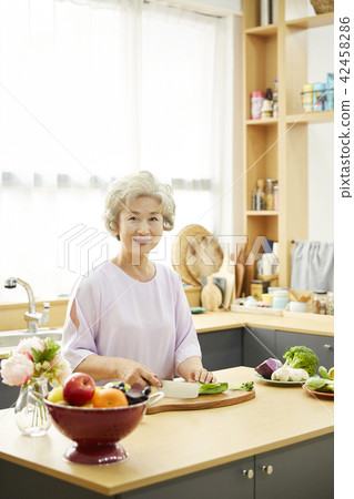 生活，女人，老頭，韓國人 42458286