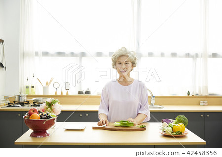 生活，女人，老頭，韓國人 42458356