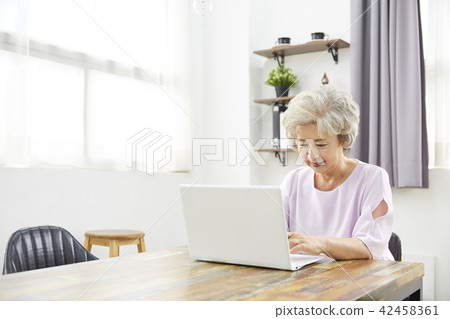 生活，女人，老頭，韓國人 42458361