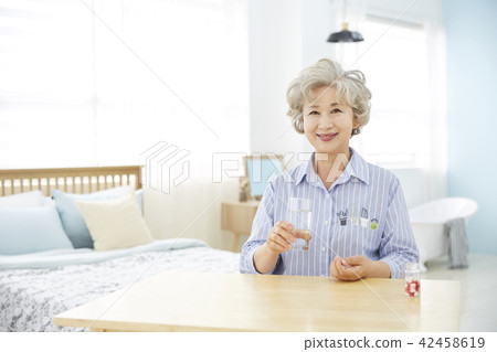 生活，女人，老頭，韓國人 42458619