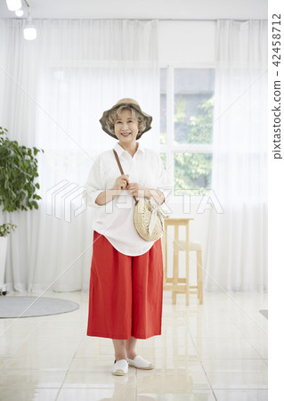 Life, woman, old man, Korean Life, woman, old man, Korean 42458712