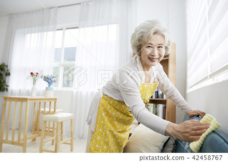 Life, woman, old man, Korean 42458767