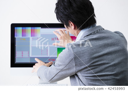 Programmer designer program SE engineer male 42458993