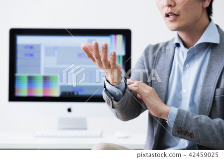 程序員設計師程序SE工程師男 42459025