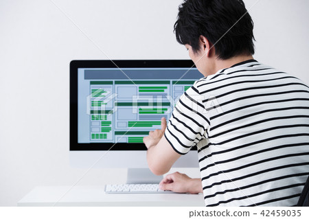 Programmer designer program SE engineer male 42459035