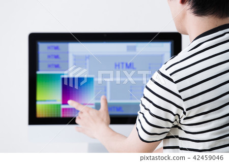 Programmer designer program SE engineer male 42459046