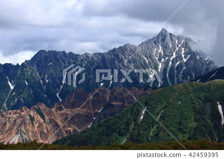 從北阿爾卑斯山的Minamatayaso山的長矛的看法 42459395