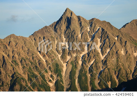 A view of Yamagatake that shines in the setting sun desiring from the Northern Alps Samata Mountain Villa 42459401