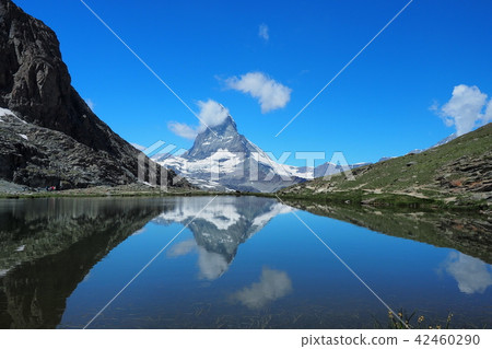 Upside-down Matterhorn Upside-down Matterhorn 42460290