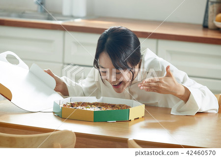 Single-life delivery food pizza Single-life delivery food pizza 42460570