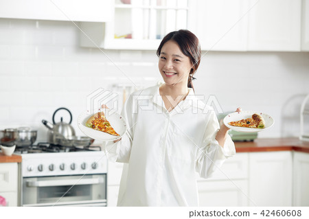 Single-life delivery food pizza Single-life delivery food pizza 42460608