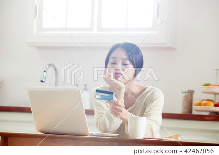 Single Life Account Management Money Management Online Shopping 42462056