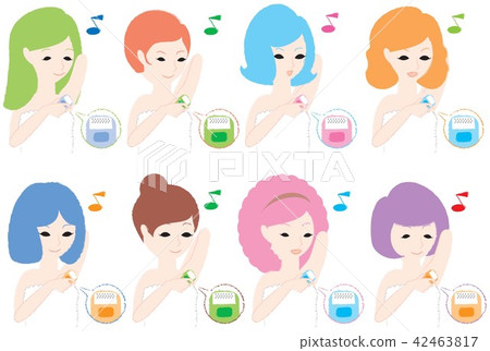 用剃須刀治療腋毛的婦女 用剃須刀治療腋毛的婦女 42463817