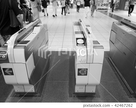 Automatic ticket gate at the station 42467262