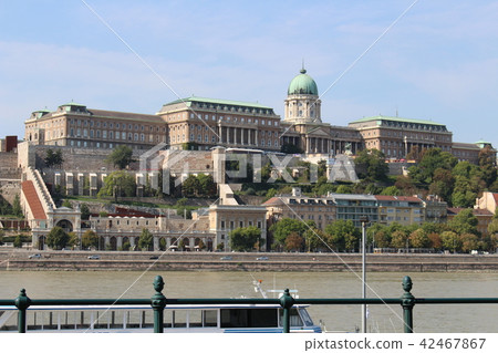 Hungarian Royal Palace (Hungary / Budapest) 42467867