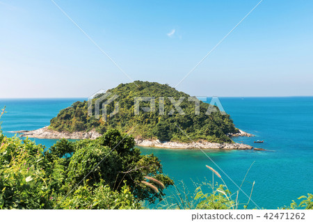 View on Ko Kaeo Yai Man island at Rawai area on 42471262
