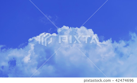 Summer cloud (image of the cloud cover) 42474696