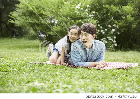 Family, park, nature, forest, kids, children, summer, vacation, picnic, vacation 42477116