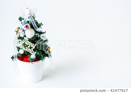 Mini Christmas tree Mini Christmas tree 42477927
