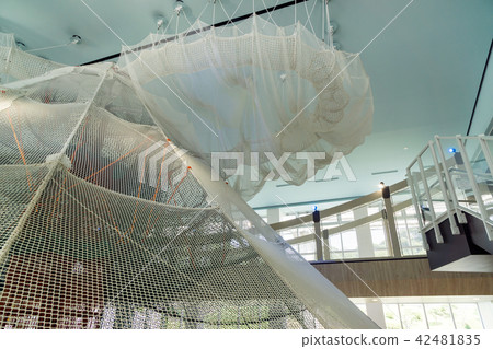 Keio King's Forest HUGHUG Hag Hug 42481835