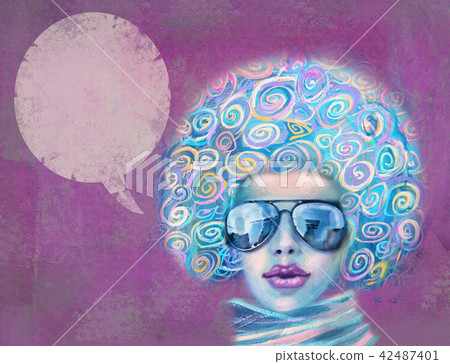 Fashionable woman in sunglasses.. 42487401