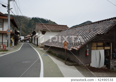 The townscape of Shimane prefecture Kamaguchiguchi 42490538