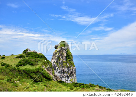 Saruiwa One hundred of the strange rocks in Japan Nagasaki prefecture Iki shi Iki shi Katsumoto cho Distant view Tsushima Saruiwa One hundred of the strange rocks in Japan Nagasaki prefecture Iki shi Iki shi Katsumoto cho Distant view Tsushima 42492449