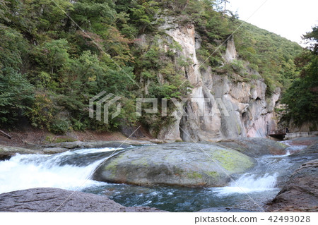 Fukiwari Falls in Gunma Prefecture Fukiwari Falls in Gunma Prefecture 42493028