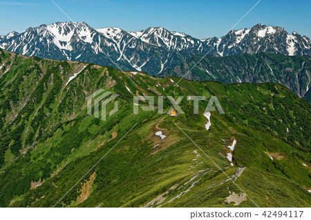 Sword Tateyama mountain range seen from the Northern Alps · Ogatake mountain range and Seedsamuso 42494117