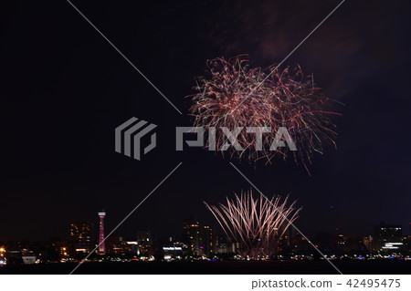 煙花橫濱 42495475