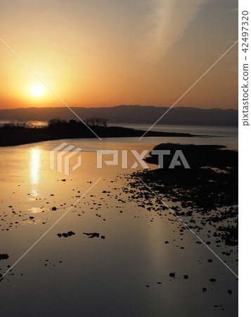 A beautiful evening landscape (from the mouth of Omura Bay and Gunkawa) A beautiful evening landscape (from the mouth of Omura Bay and Gunkawa) 42497320