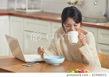 Single Life Start of the Day Healthy Single Life Start of the Day Healthy 42498033